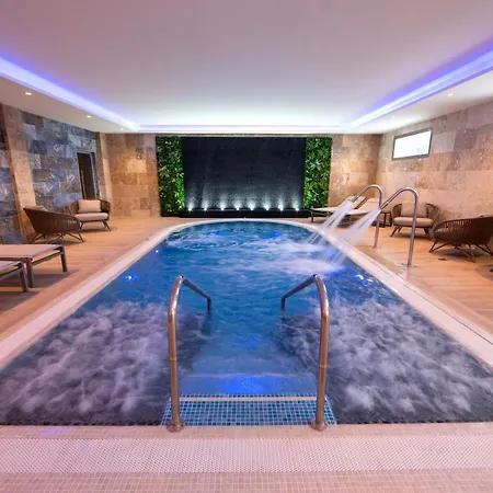 Logis Restaurant Les Oliviers 3* Loriol-sur-Drome
