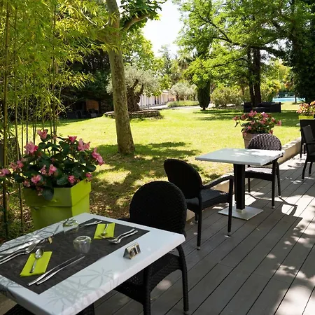 Logis Restaurant Les Oliviers Hotel Loriol-sur-Drome