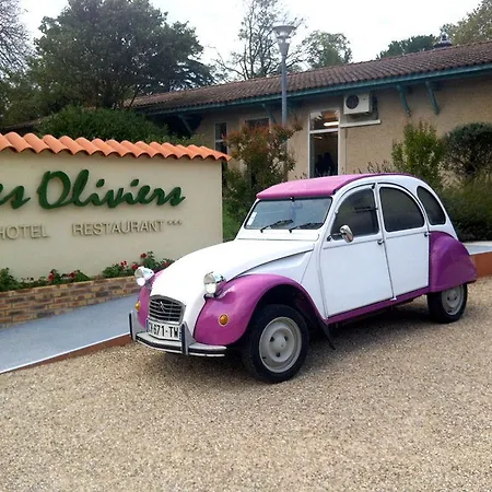 Hotel Logis Restaurant Les Oliviers 3*