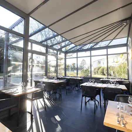 Hotel Logis Restaurant Les Oliviers