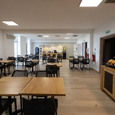 Logis Restaurant Les Oliviers Hotel Loriol-sur-Drome