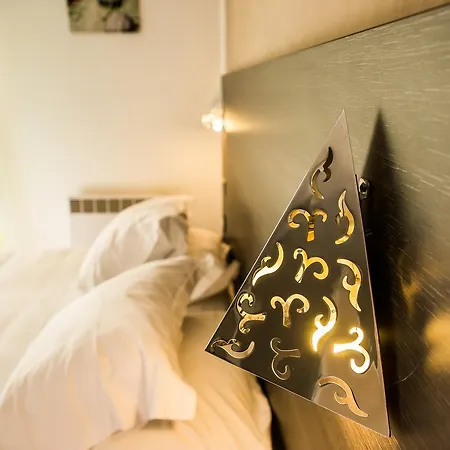 Hotel Logis Restaurant Les Oliviers Loriol-sur-Drome