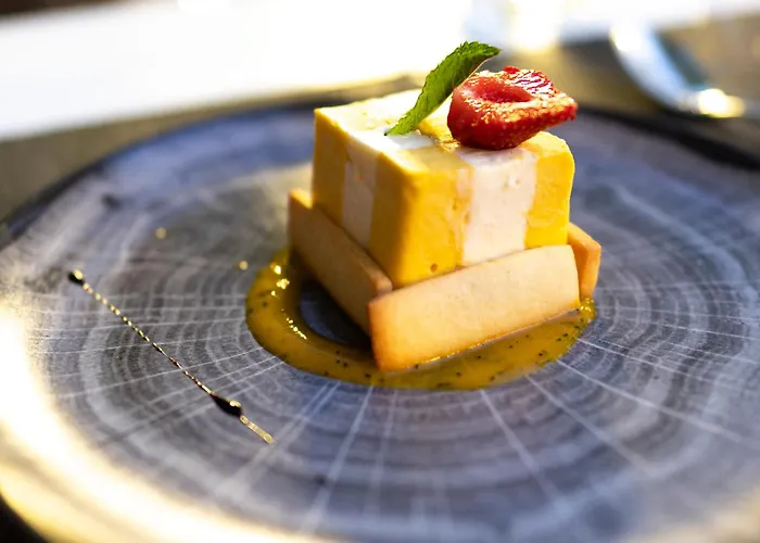 Logis Restaurant Les Oliviers Szálloda Loriol-sur-Drôme