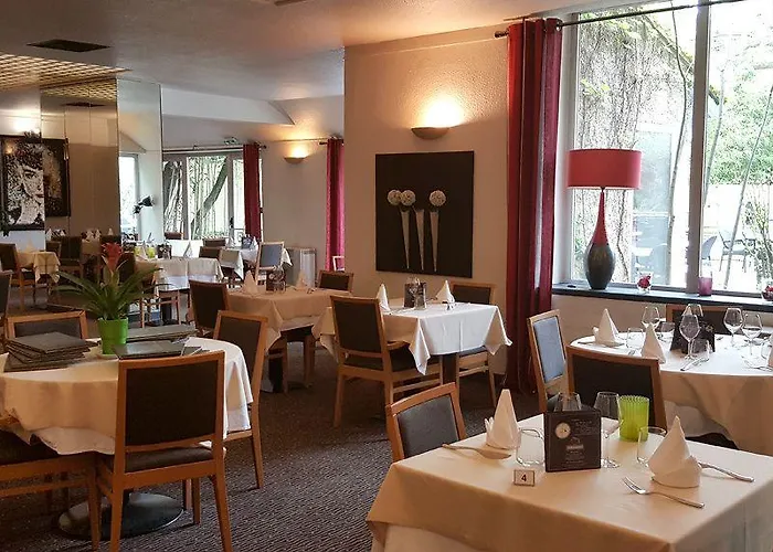 Logis Restaurant Les Oliviers Szálloda 3*