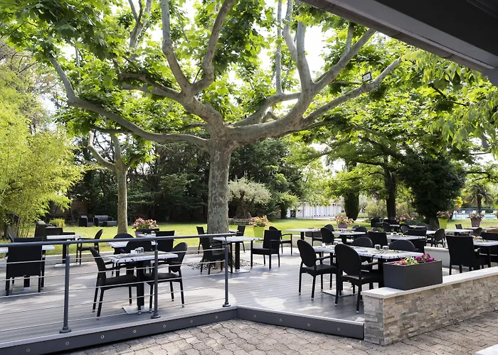 Logis Restaurant Les Oliviers