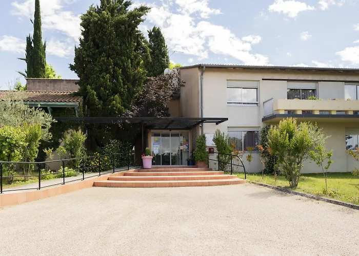Logis Restaurant Les Oliviers Szálloda Loriol-sur-Drôme