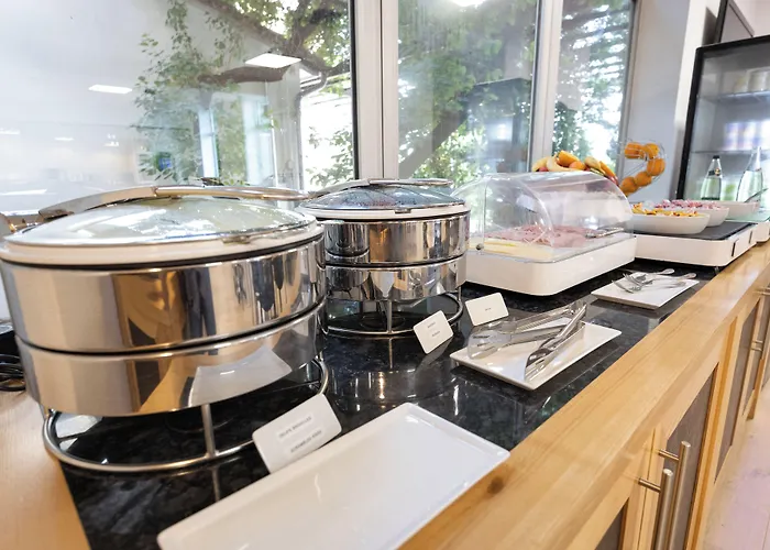 Logis Restaurant Les Oliviers Szálloda 3*