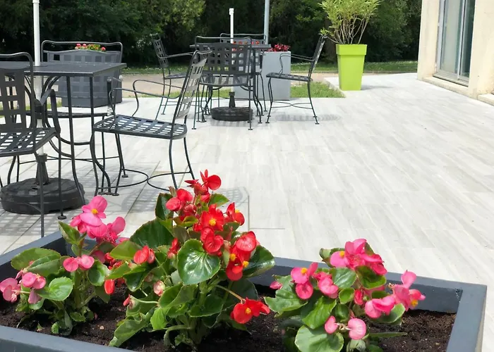 Logis Restaurant Les Oliviers Szálloda 3*
